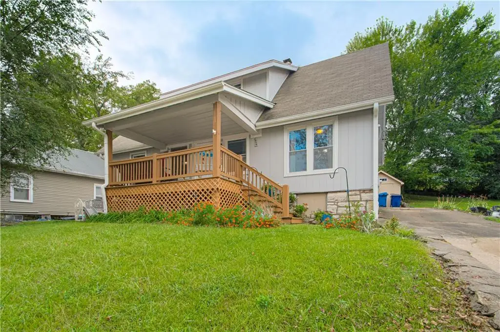 114 S Myrtle Avenue, Excelsior Springs, MO 64024 - #1