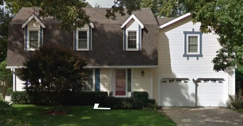 6102 Cottonwood Drive, Shawnee, KS 66216 - Image #1