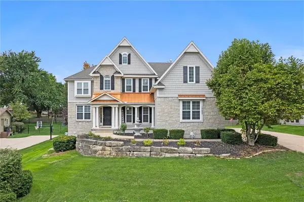 14605 Carter Street, Overland Park, KS 66221