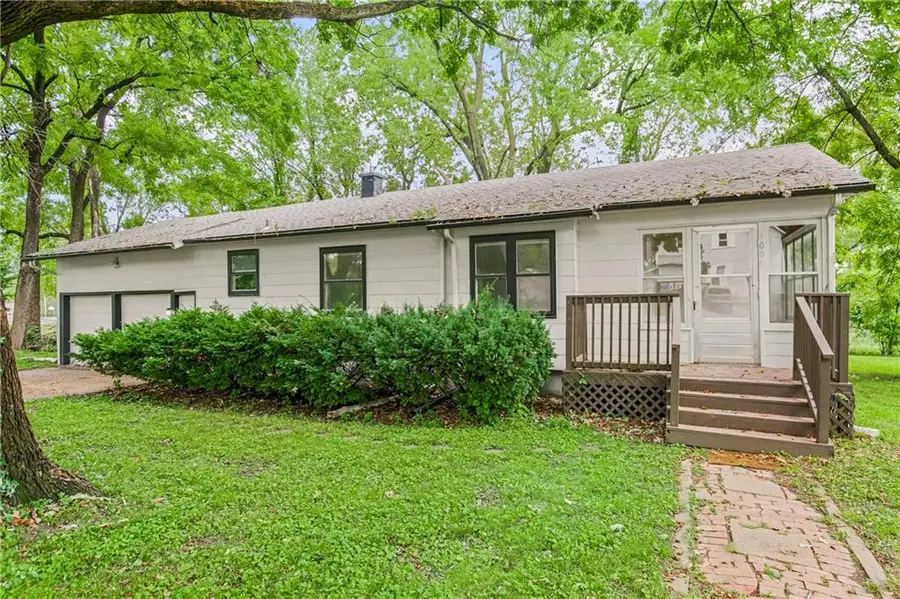 9004 E 55th Street, Raytown, MO 64133 - Image #2