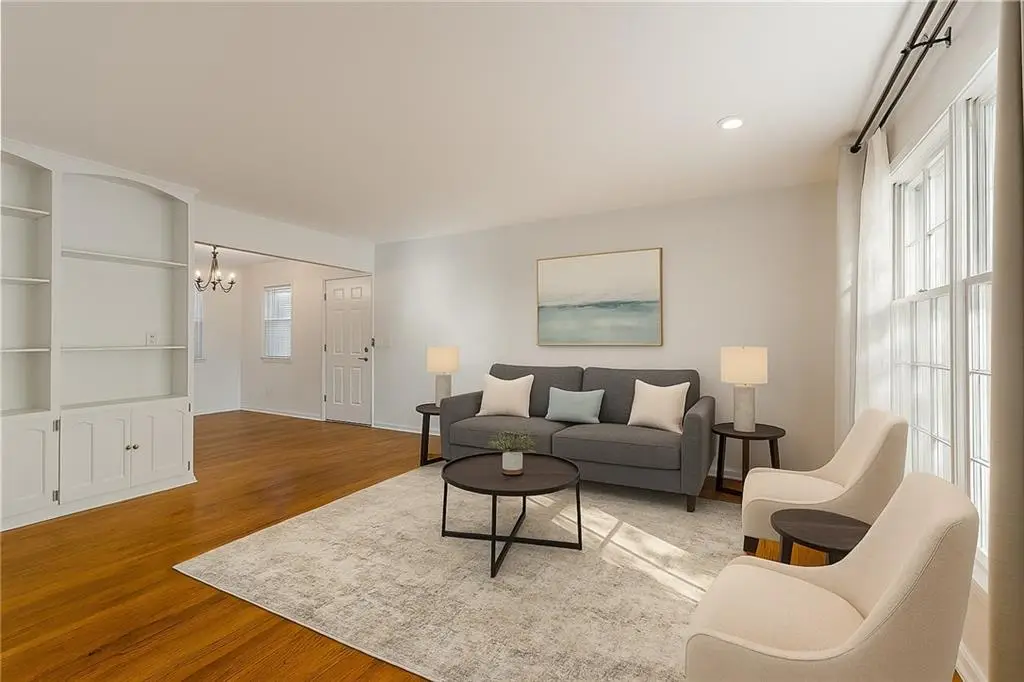 4016 E Red Bridge Road, Kansas City, MO 64137 - Image #1