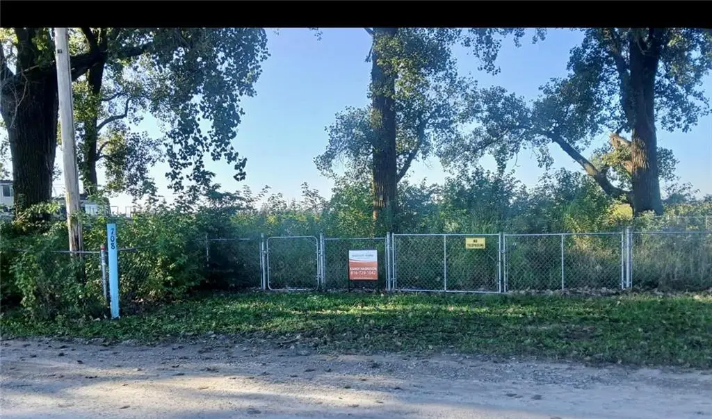 6352 Sportsman Road, Henrietta, MO 64036 - Image #1