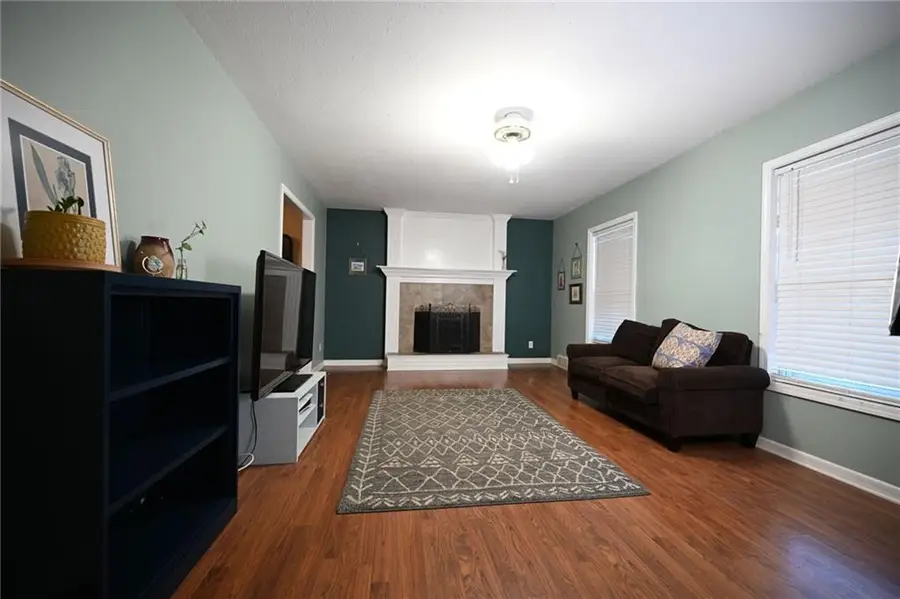 619 N Walnut Street, Olathe, KS 66061 - Image #3