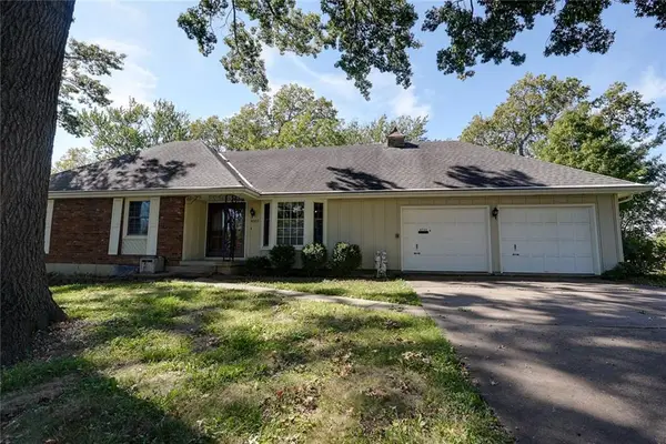 4722 Hedges Avenue, Kansas City, MO 64133