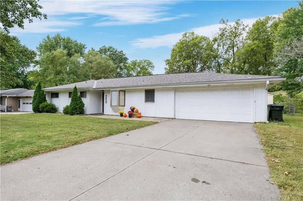 3326 Chatham Avenue, Saint Joseph, MO 64506 - Image #1