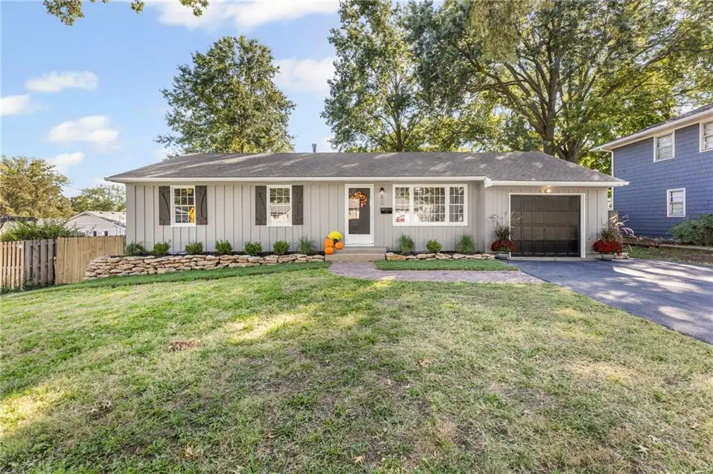 8315 W 91st Terrace, Overland Park, KS 66212 - Image #1