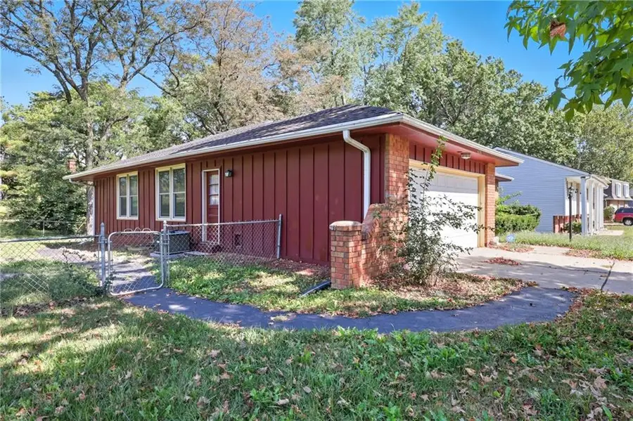 4206 E 104th Terrace, Kansas City, MO 64137 - Image #2