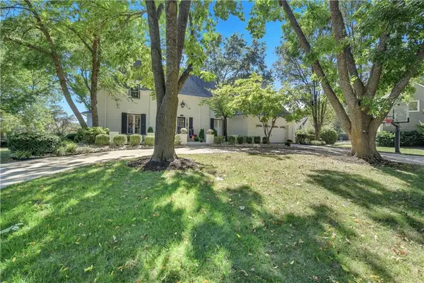 12725 High Drive, Leawood, KS 66209