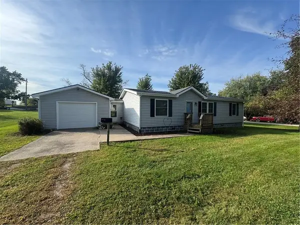 302 E Cherry Street, Skidmore, MO 64487