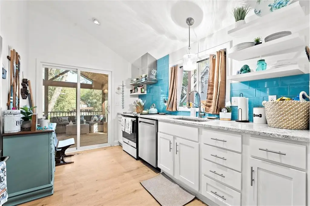 19 U Street, Lake Lotawana, MO 64086 - #1