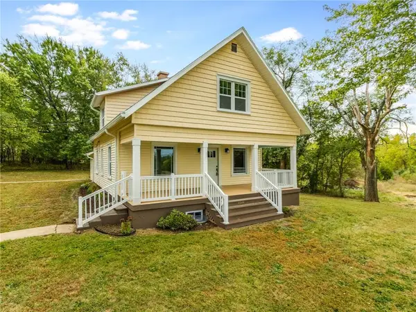 6944 SW Thornton Road, Clarksdale, MO 64430