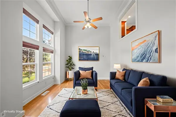 2911 Gentry Park Parkway, Kansas City, MO 64116