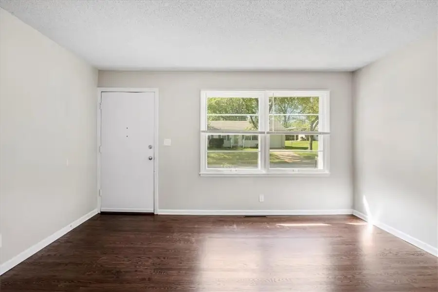 5312 NE 44th Street, Kansas City, MO 64117 - Image #2