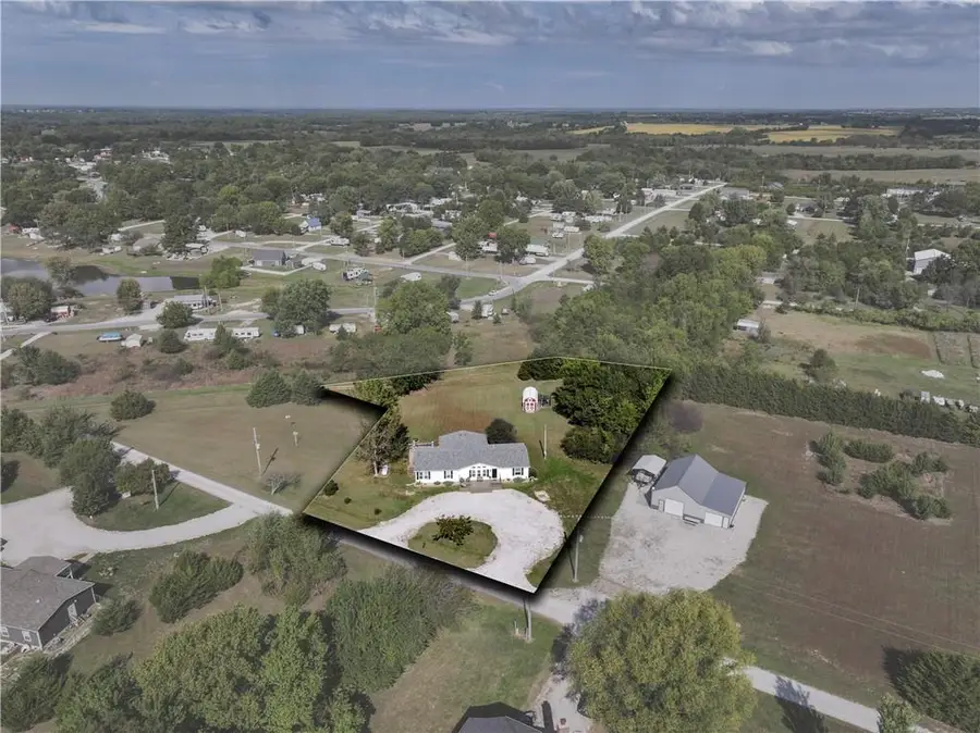 69 Porcupine Path, Linn Valley, KS 66040 - Image #2