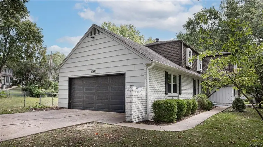 10425 Mohawk Lane, Leawood, KS 66206 - Image #3