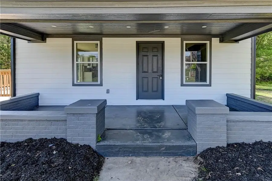 108 N Mccart Street, Richmond, MO 64085 - Image #2