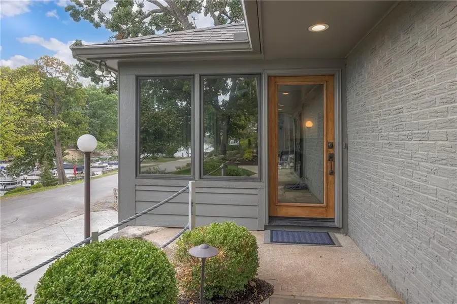 132 Lakeshore Drive W, Lake Quivira, KS 66217 - Image #3