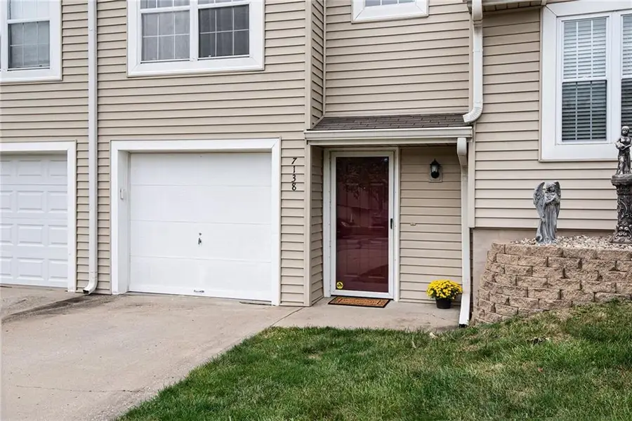 7138 NE Kingston Court, Gladstone, MO 64119 - Image #3