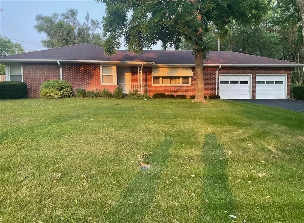 17435 Bellevue Drive, Atchison, KS 66002 - Image #1