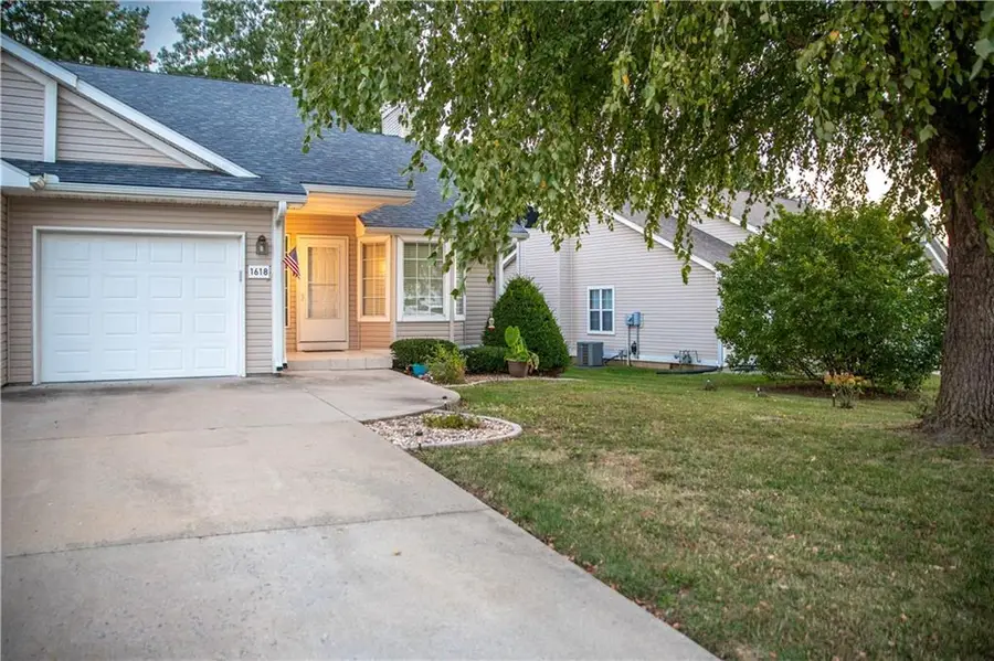 1618 The Oaks Street, Marshall, MO 65340 - Image #3