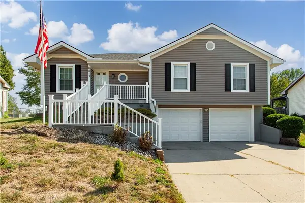 6813 T Gabbert Drive, Pleasant Valley, MO 64068