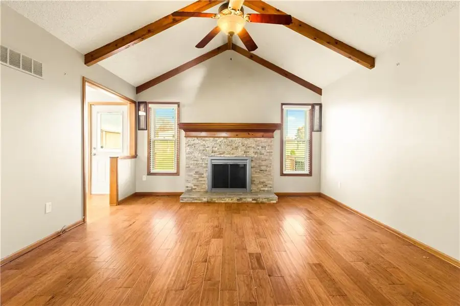 6813 T Gabbert Drive, Pleasant Valley, MO 64068 - Image #2