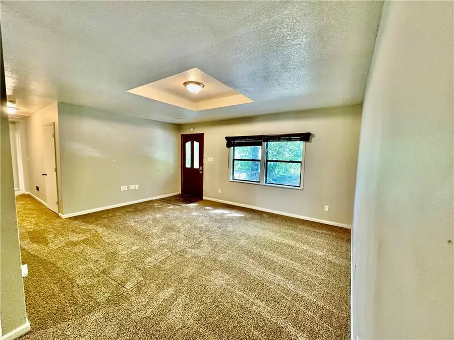 6424 S 16th Street, Saint Joseph, MO 64504 - Image #3