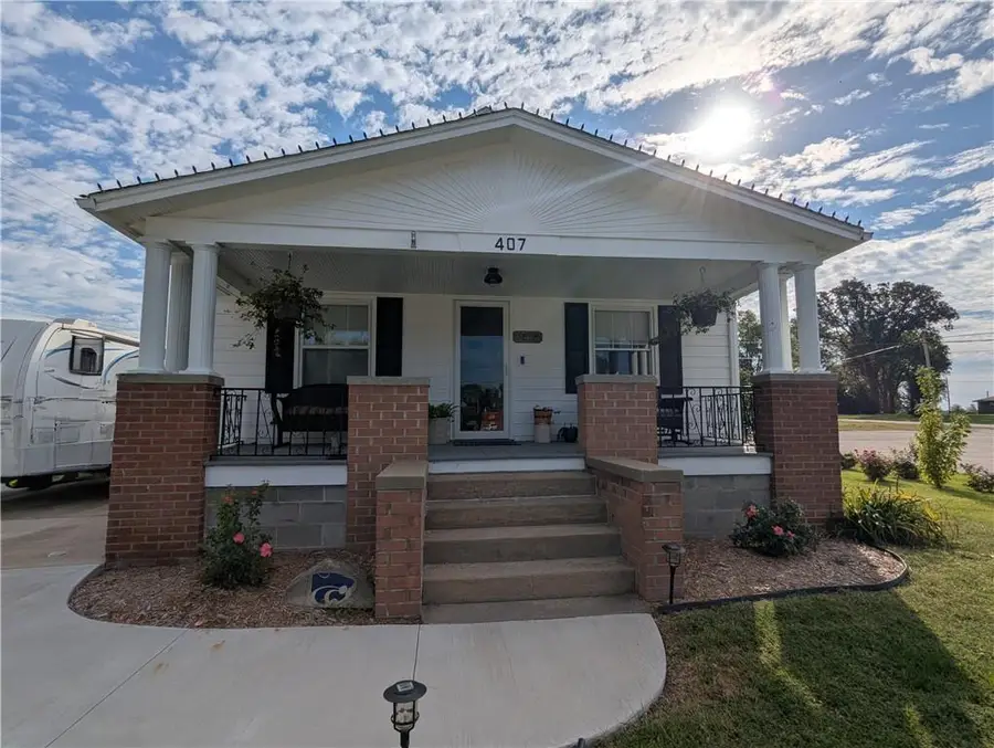 407 S 1st Street, Hiawatha, KS 66434 - Image #3