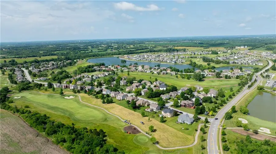 14625 Aspen Circle, Basehor, KS 66007 - Image #2