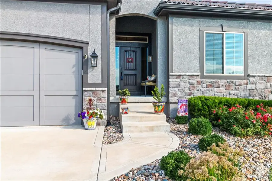 2122 NW Ashurst Drive, Lees Summit, MO 64081 - Image #3