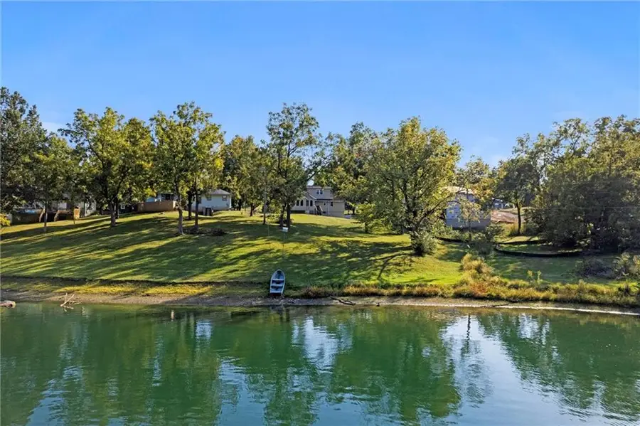 10930 N Miller Lane, Kansas City, KS 66109 - Image #2