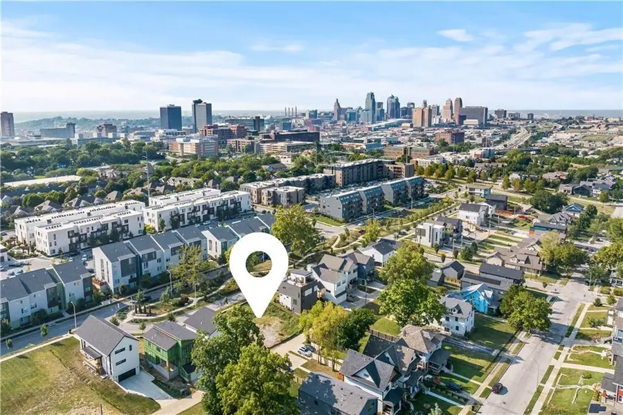 2619 Forest Avenue, Kansas City, MO 64108 - Image #2