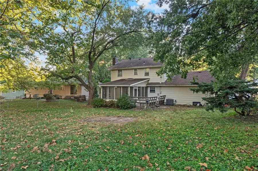 3813 Queen Ridge Drive, Independence, MO 64055 - #3