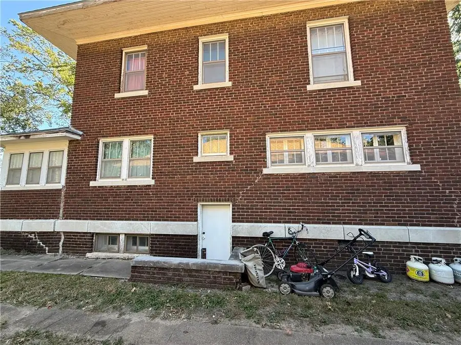 902 Illinois Street, Neodesha, KS 66757 - Image #2