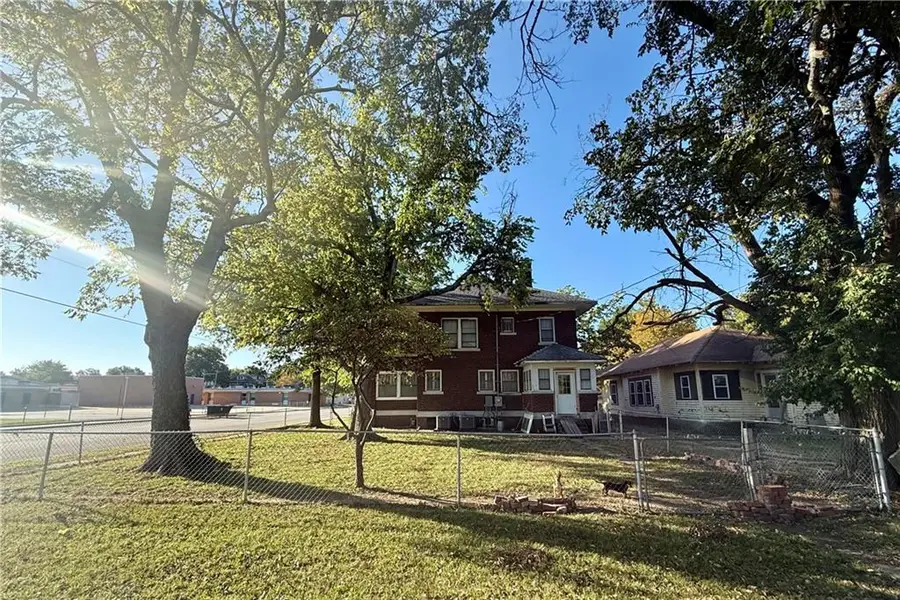 902 Illinois Street, Neodesha, KS 66757 - Image #3