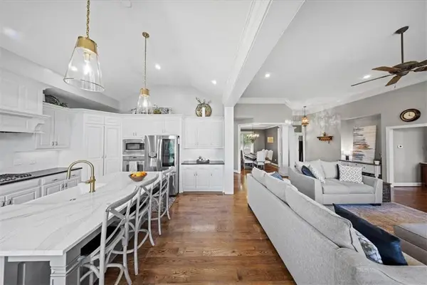 16825 Goddard Street, Overland Park, KS 66221