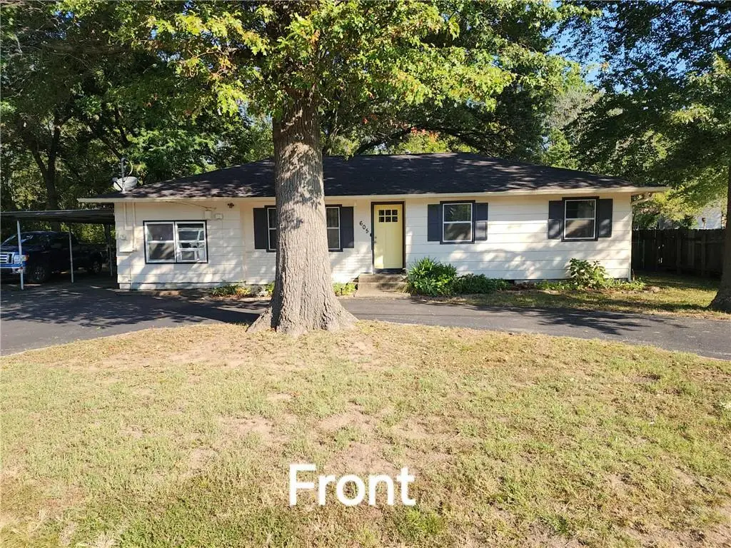 605 E 27th Street, Pittsburg, KS 66762 - Image #1