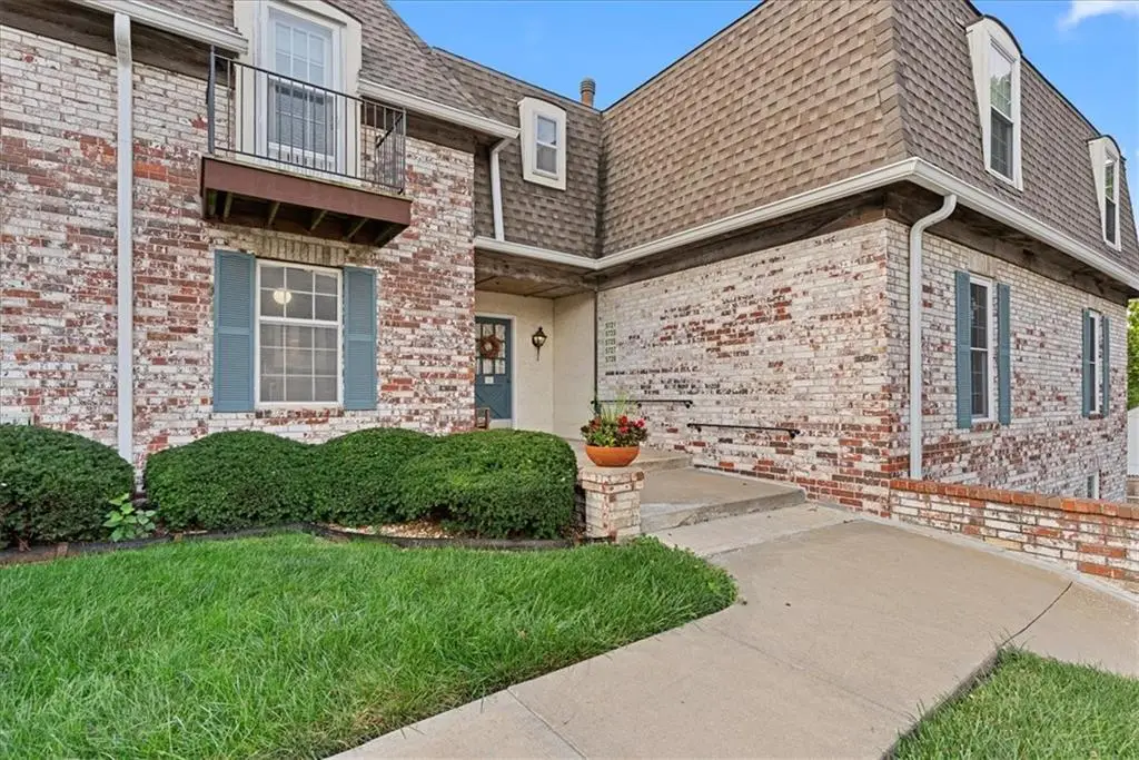 5729 Metcalf Court, Mission, KS 66202 - Image #1