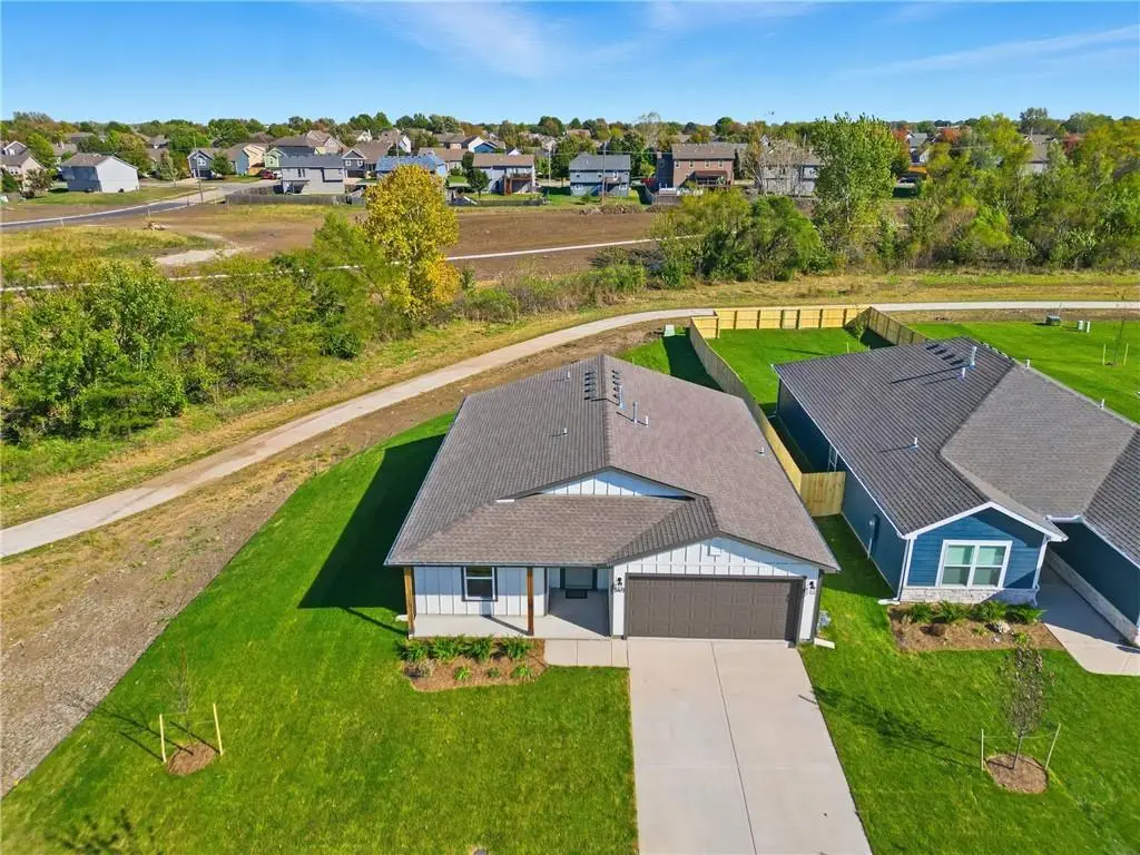 549 N Persimmon Street, Gardner, KS 66030 - Image #1