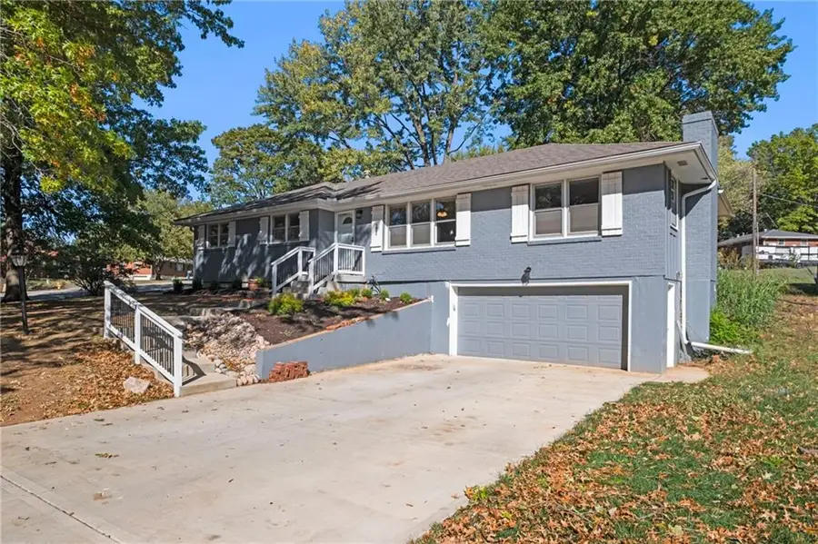 7401 N Central Street, Kansas City, MO 64118 - Image #2