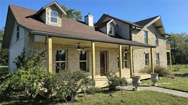 17718 E 1700 Road, Lacygne, KS 66040