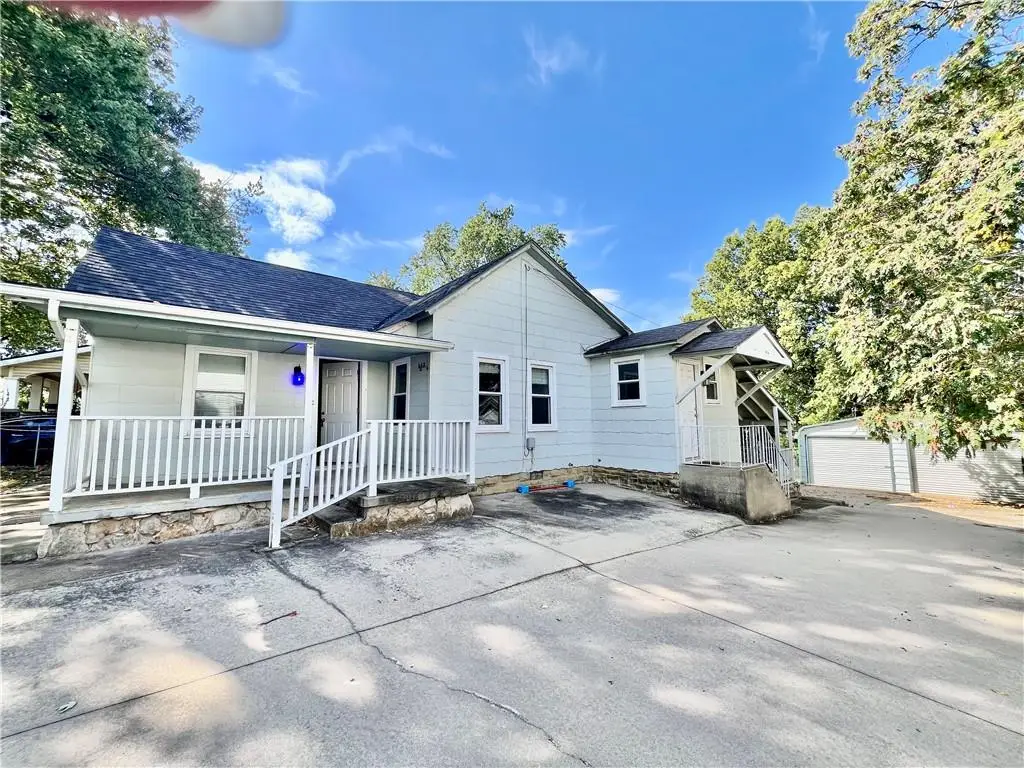 613 S 4th Street, Independence, KS 67301 - Image #1