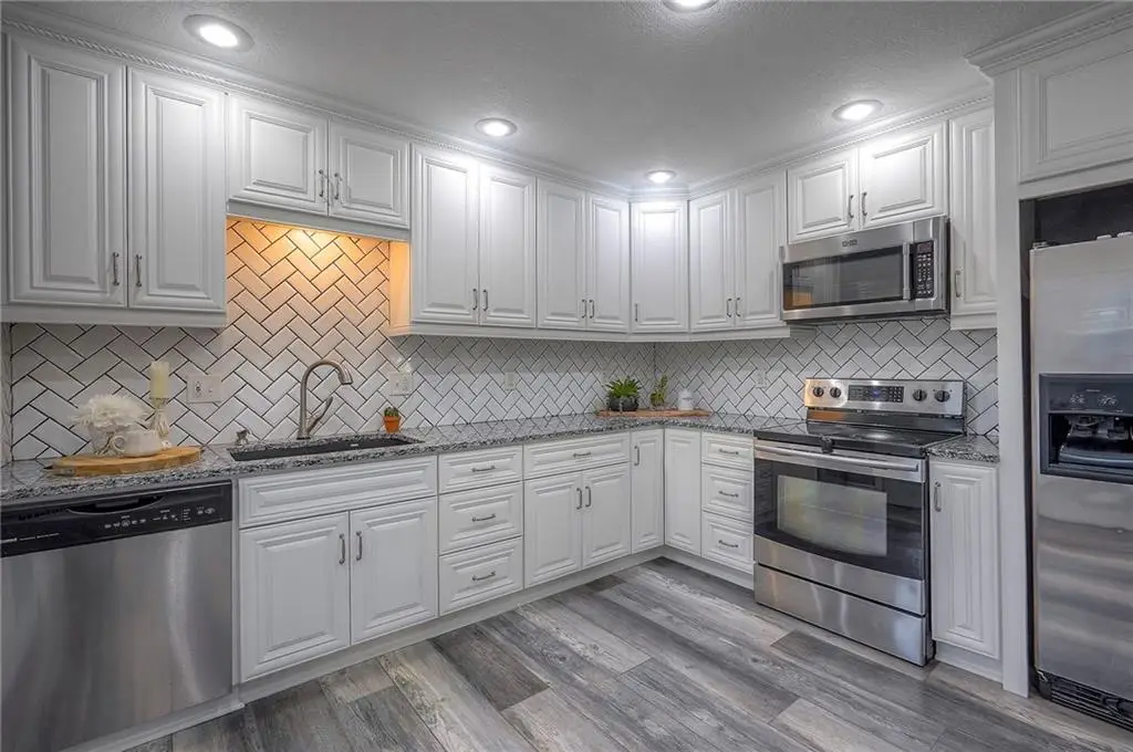 11926 W 82nd Terrace, Lenexa, KS 66215 - Image #1