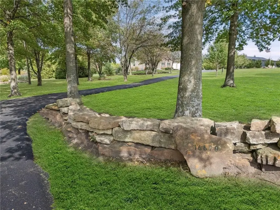 16678 Evans Road, Basehor, KS 66007 - Image #3