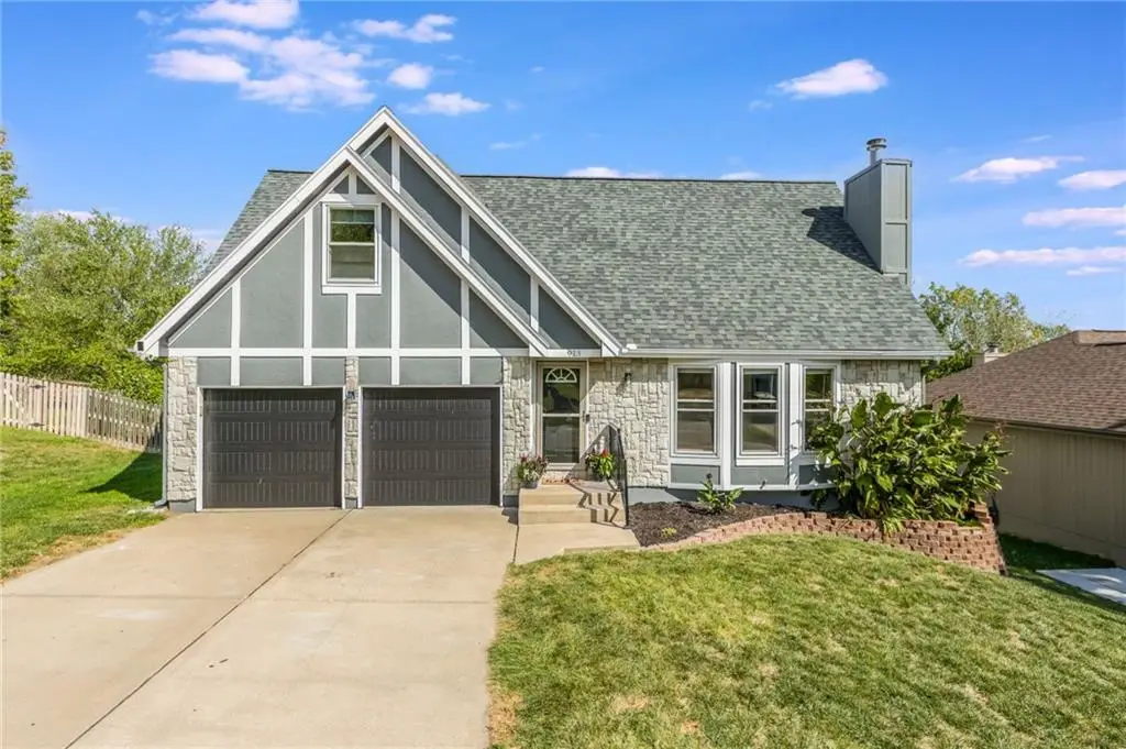 913 Abar Drive, Grain Valley, MO 64029 - Image #1