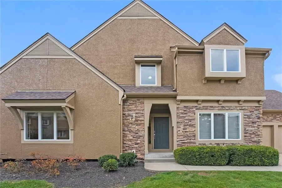 13928 S Summit Street, Olathe, KS 66062 - Image #2