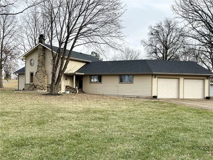 201 Percy Lane, Brookfield, MO 64628 - Image #2