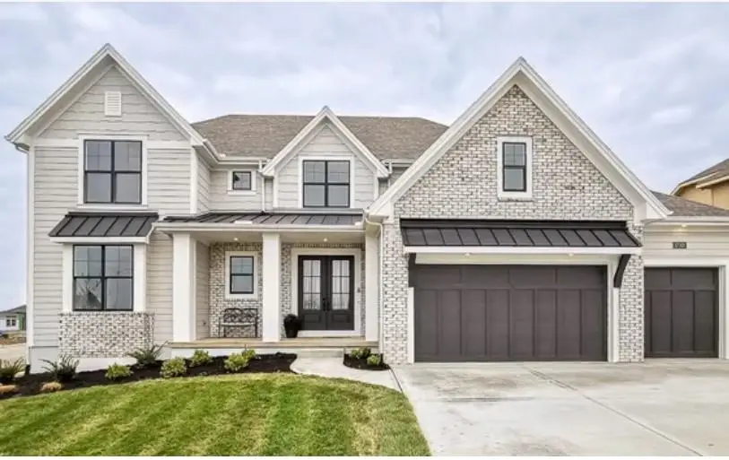 321 NW Lovins Drive, Lees Summit, MO 64081 - Image #1