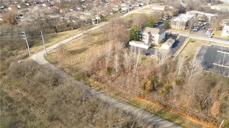 17211 E 32nd Street, Independence, MO 64055 - Image #3