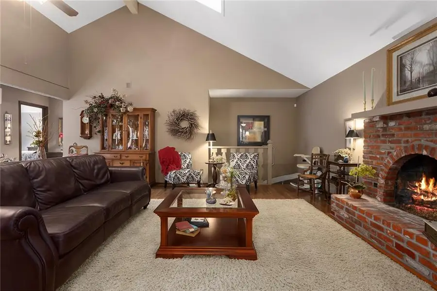 10152 Edelweiss Circle, Merriam, KS 66203 - Image #3